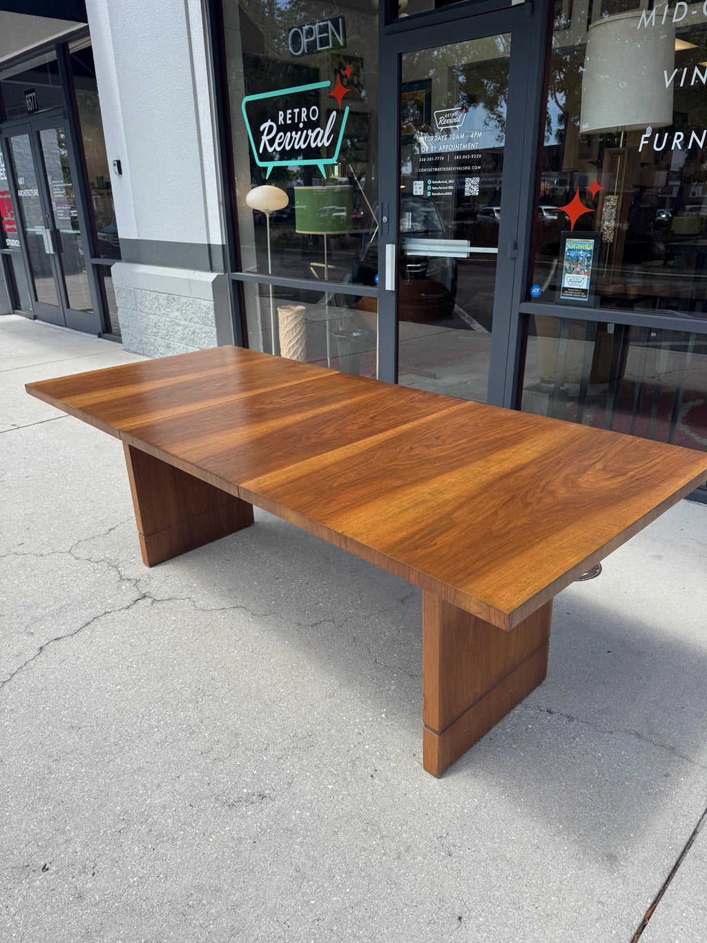 Mid Century Modern Dining Table by T.H. Robsjohn-Gibbings
