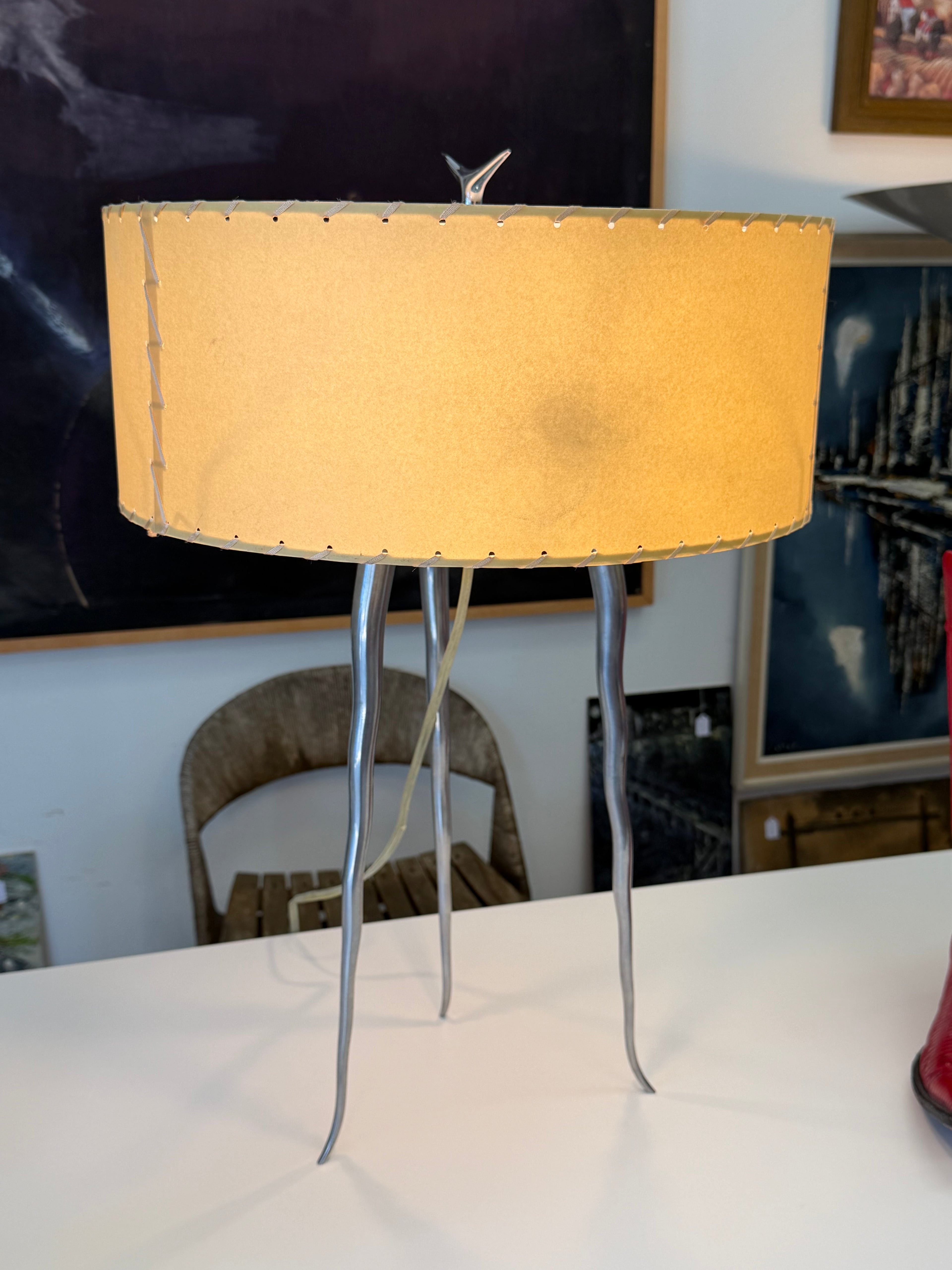 Mid Century Modern Vintage Metal Horn Shape Tri-Leg Table Lamp