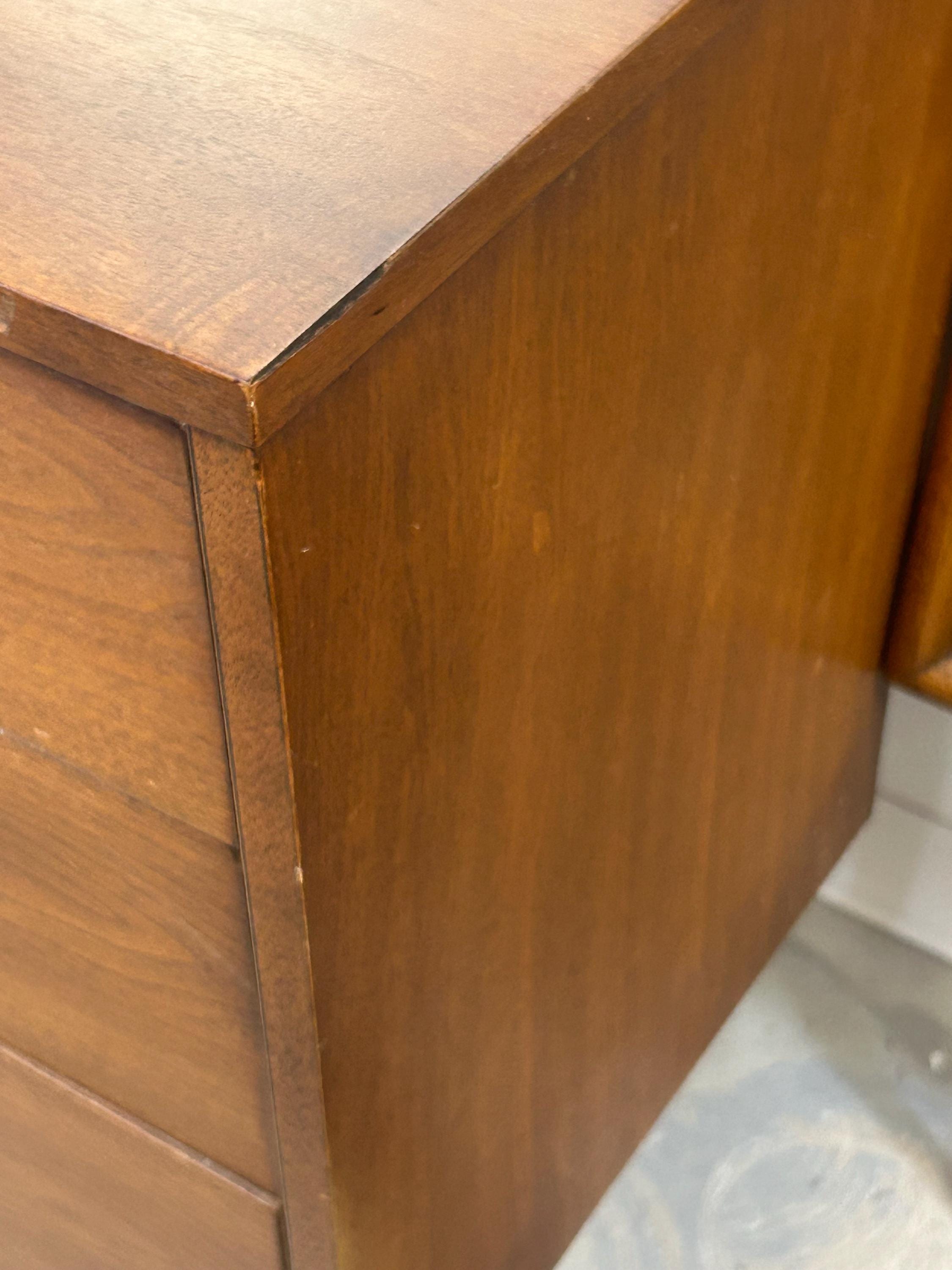 Broyhill Sculptra Lowboy Dresser - Mid Century Modern - Vintage