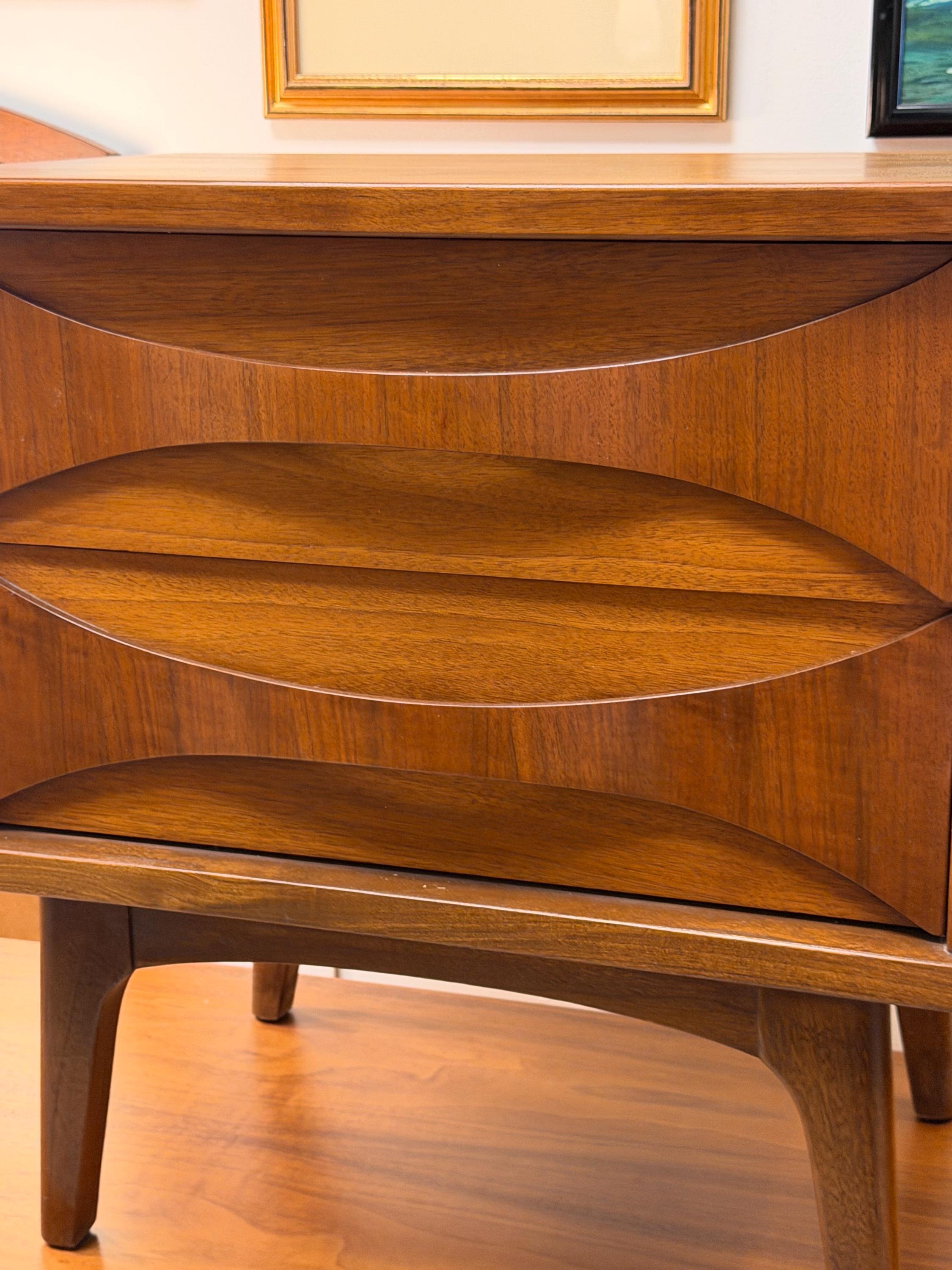 Mid Century Modern Vintage United Furniture Nightstand