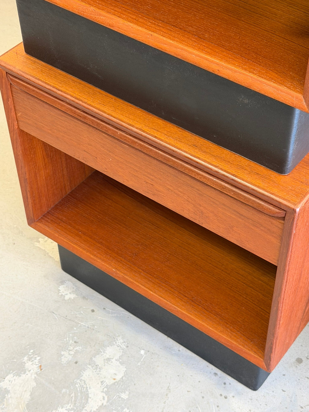 Westnofa Vintage Pair of Teak Nightstands Mid Century Modern