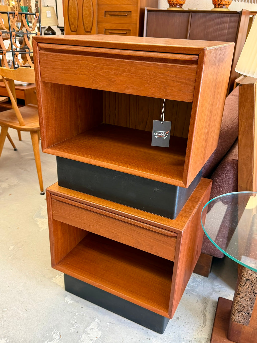 Westnofa Vintage Pair of Teak Nightstands Mid Century Modern