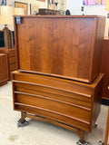 Young Manufacturing Gentleman’s Chest Dresser - Mid Century Modern - Vintage