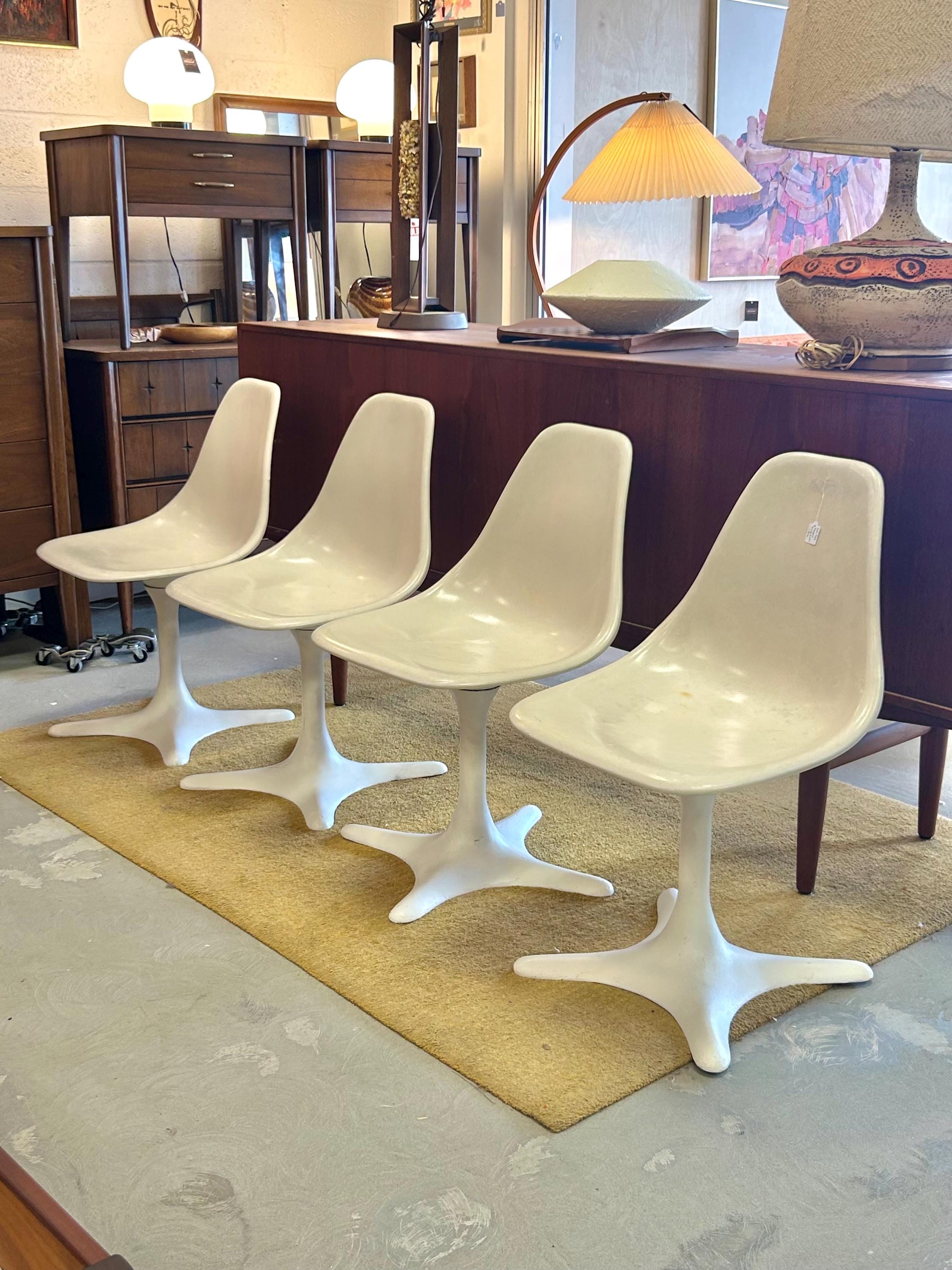 Vintage Mid Century Modern Fiberglass Tulip Dining Chairs - Set of 4